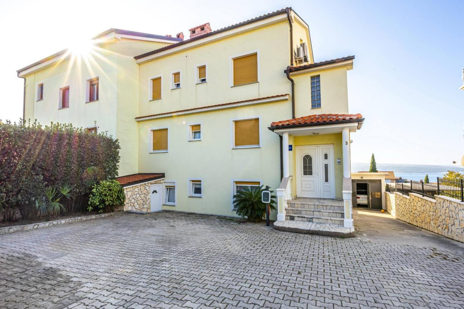 Apartment Sandro Цриквеница Экстерьер фото